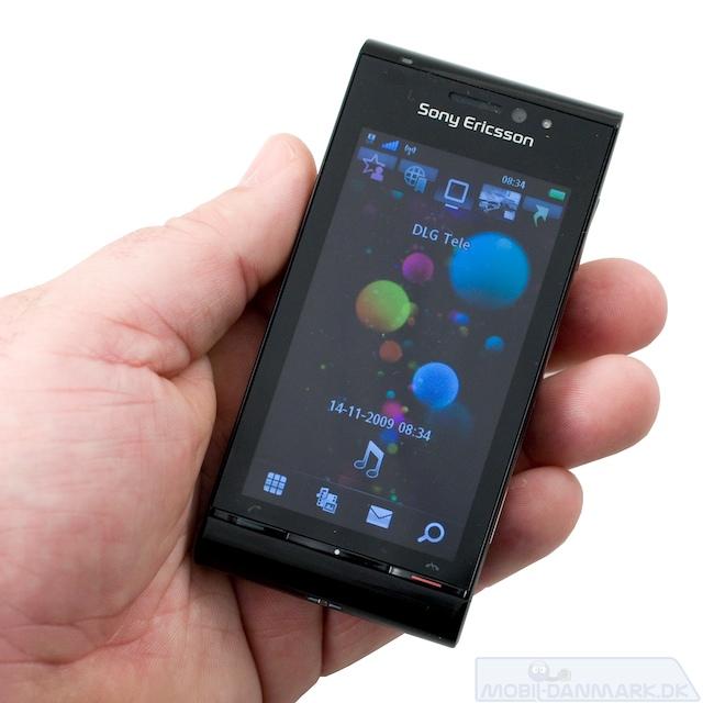 Satio er en mellemstørrelse PDA-telefon